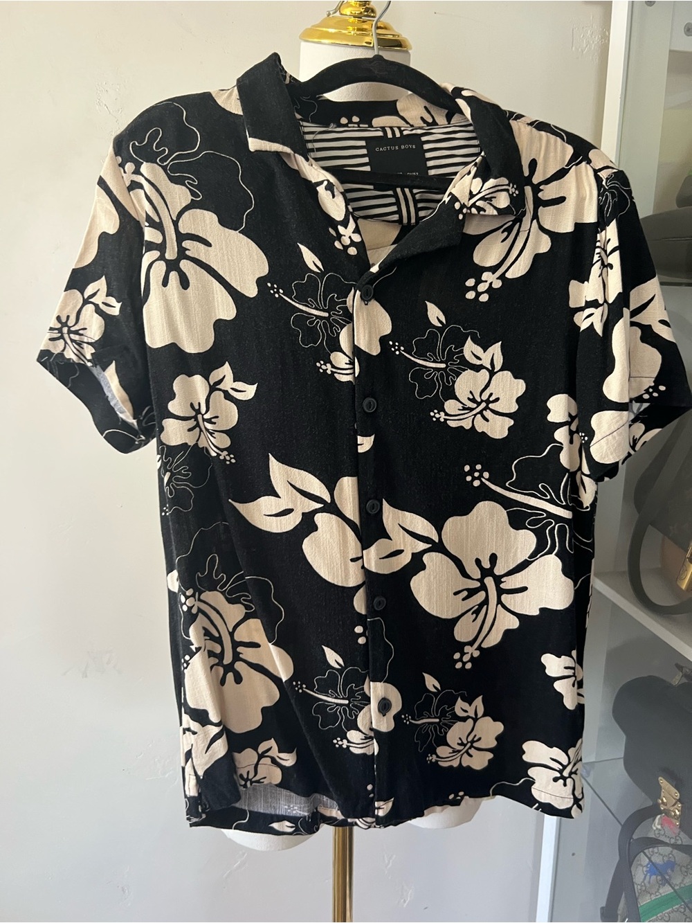 Cactus Black Floral Short-Sleeve Button Down Shirt